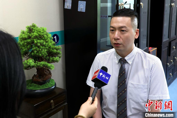 台籍中医白尹豪接受<a target='_blank' href='/' >中新网</a>专访。 祁建月 摄