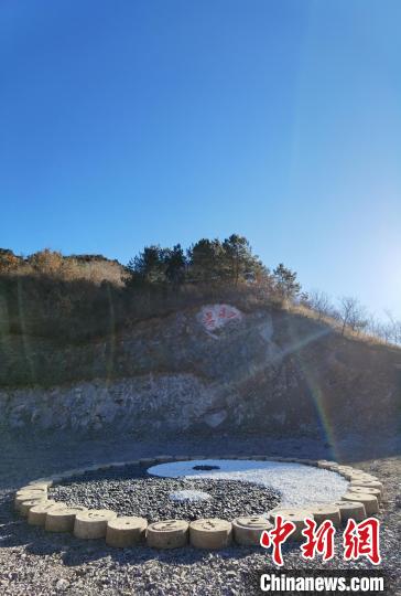 图为项栅子村的小暑节气文化公园。 中国健康好乡村项目组 摄 图为项栅子村的小暑节气文化公园。 中国健康好乡村项目组 摄