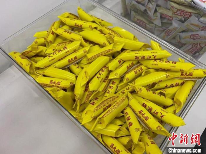 “马大姐”酥糖。　李玉素 摄