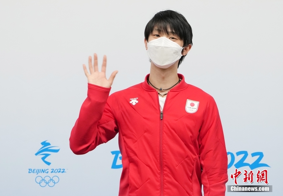 2月14日,羽生结弦在发布会上。当日,日本花样滑冰运动员羽生结弦在北京冬奥会主新闻中心举行新闻发布会。 <a target='_blank' href='/'>中新社</a>记者 毛建军 摄 2月14日,羽生结弦在发布会上。当日,日本花样滑冰运动员羽生结弦在北京冬奥会主新闻中心举行新闻发布会。 <a target='_blank' href='/'>中新社</a>记者 毛建军 摄